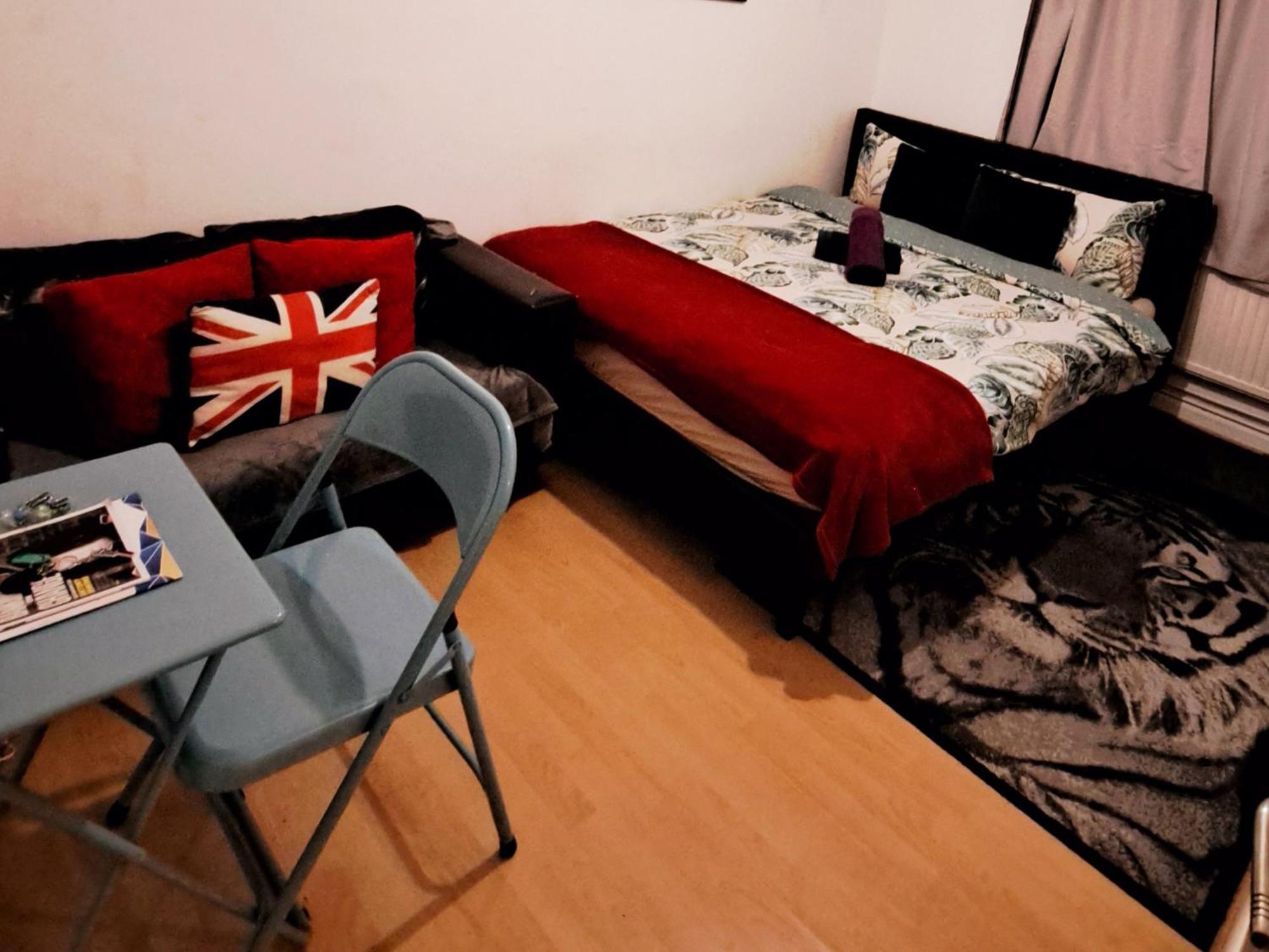 Merciful King Room, In Zone 2-3 London Bilik gambar